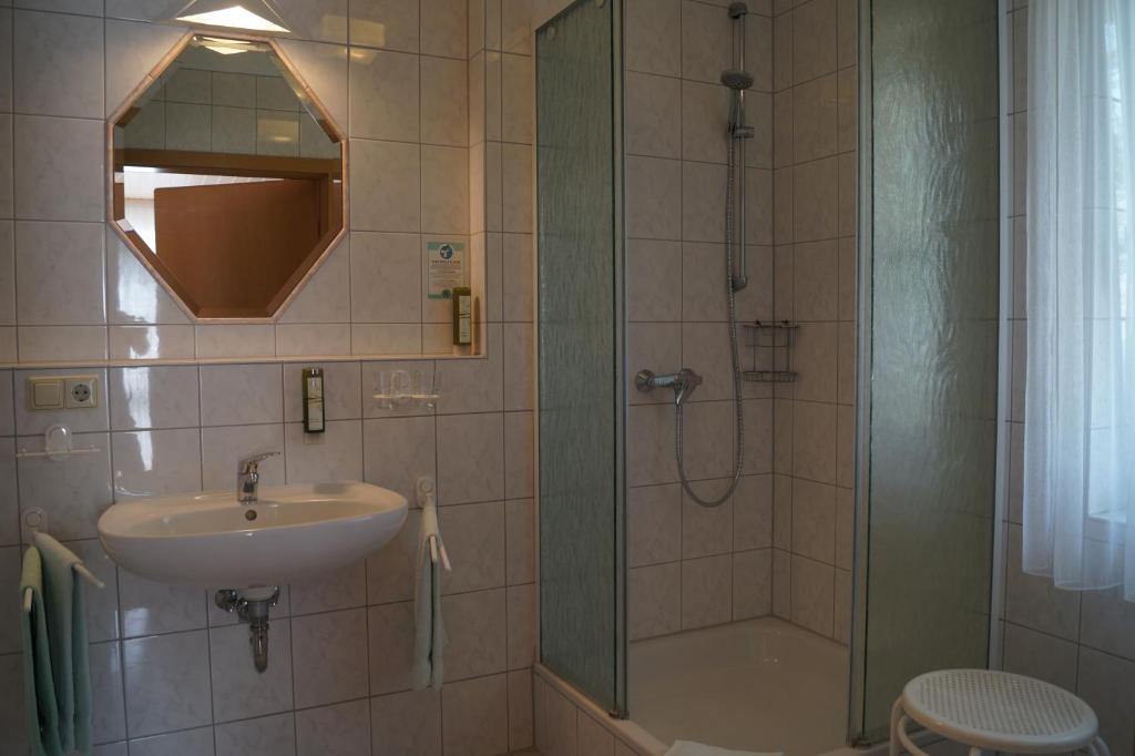 Landhotel Schellenberg อูเบอร์ลิงเงน ห้อง รูปภาพ
