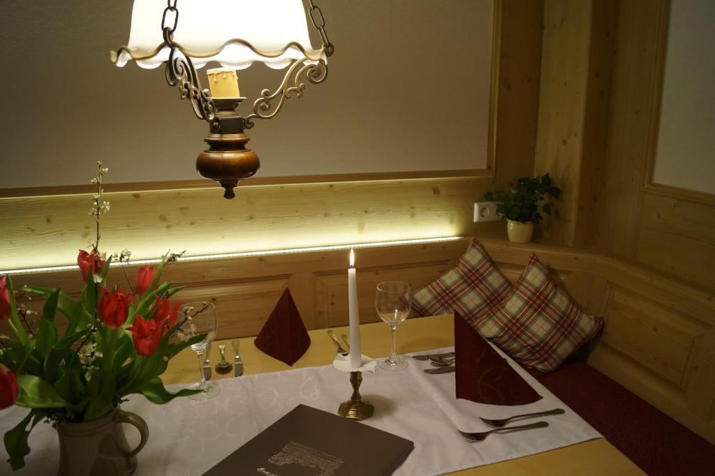 Landhotel Schellenberg อูเบอร์ลิงเงน ภายนอก รูปภาพ